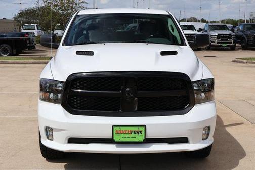 Bright White Clearcoat 2019 RAM 1500 Classic Express
