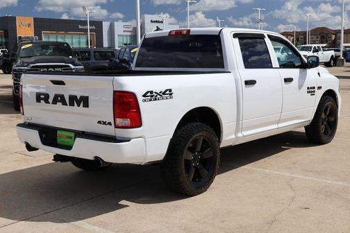 Bright White Clearcoat 2019 RAM 1500 Classic Express