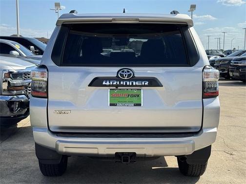 2024 Toyota 4Runner TRD Off Road