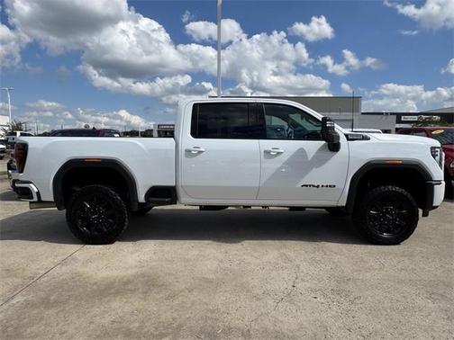2024 GMC Sierra 2500 AT4
