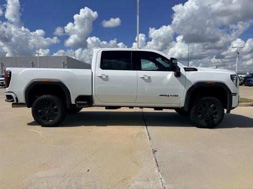 2024 GMC Sierra 2500 AT4