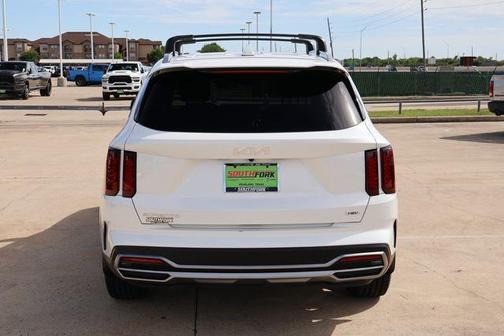 Snow White Pearl 2023 Kia Sorento Hybrid EX