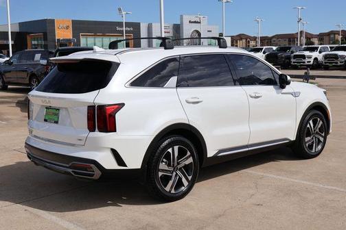 Snow White Pearl 2023 Kia Sorento Hybrid EX