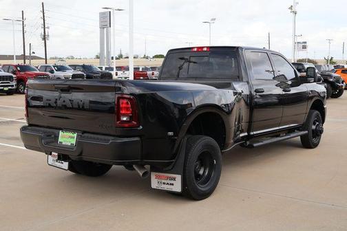 Diamond Black 2026 RAM 3500 Tradesman
