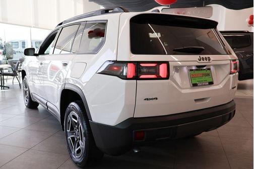 2026 Jeep Cherokee LAREDO/LIMITED