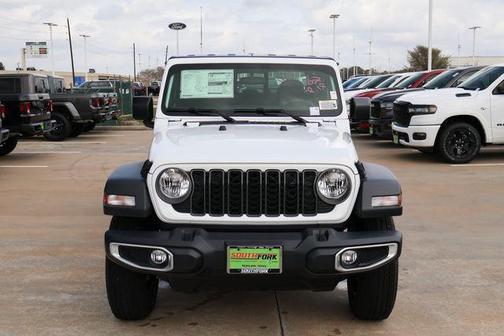 2026 Jeep Gladiator Sport