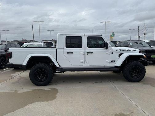 2026 Jeep Gladiator Texas Trail