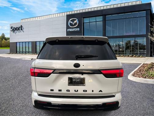 2024 Toyota Sequoia Platinum