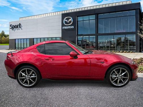 Soul Red Crystal Metallic 2022 Mazda MX-5 Miata RF Grand Touring