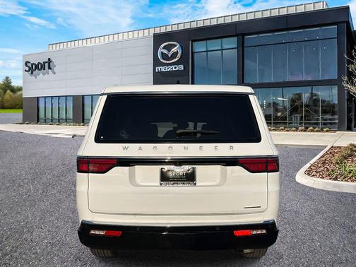 2024 Jeep Wagoneer L Series II 4x2