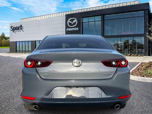 2022 Mazda Mazda3 FWD w/Preferred Package
