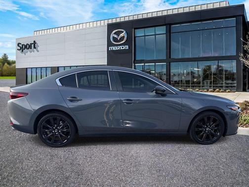 2022 Mazda Mazda3 FWD w/Preferred Package