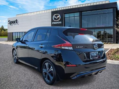 2022 Nissan Leaf SV 40 kWh