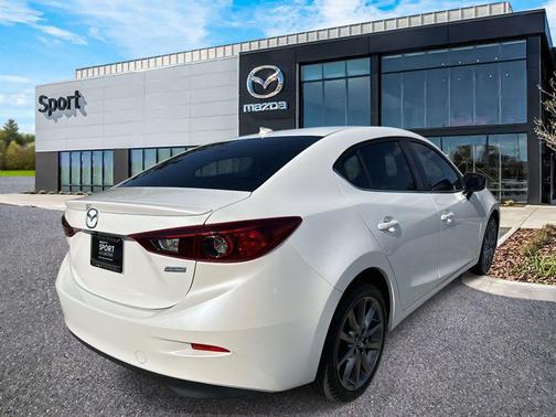 2018 Mazda Mazda3 Touring