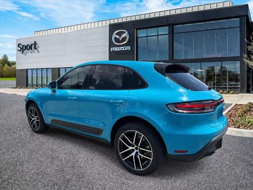 2022 Porsche Macan Base