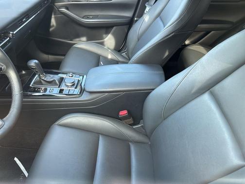 Snowflake White Pearl Mica 2024 Mazda CX-30 2.5 S Preferred Package