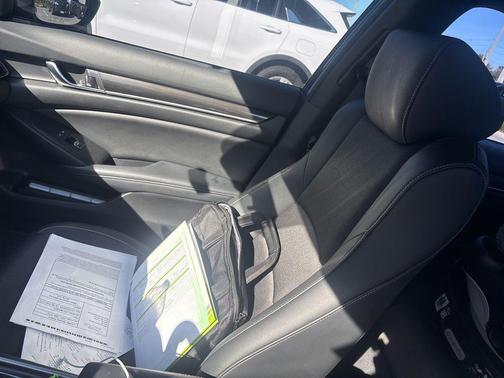 2022 Honda Accord Hybrid Base