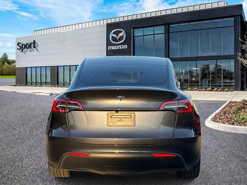 2024 Tesla Model Y Long Range Dual Motor All-Wheel Drive