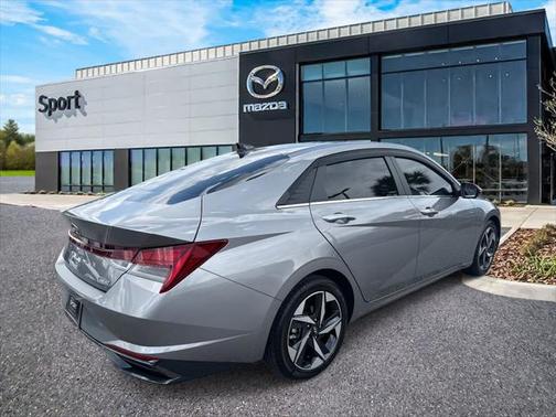 2021 Hyundai ELANTRA Limited