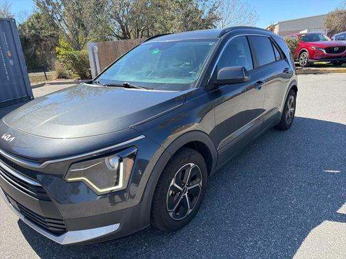2023 Kia Niro EX