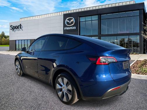 2024 Tesla Model Y Long Range Dual Motor All-Wheel Drive