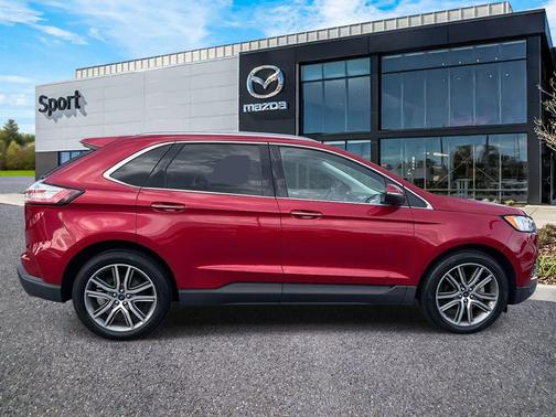 2020 Ford Edge Titanium