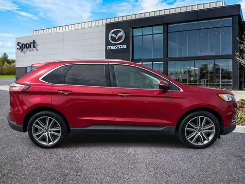2020 Ford Edge Titanium