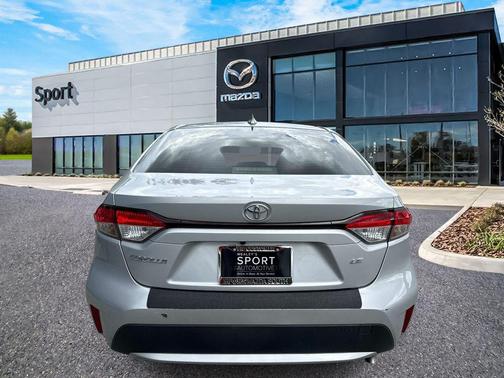 Classic Silver Metallic 2022 Toyota Corolla LE