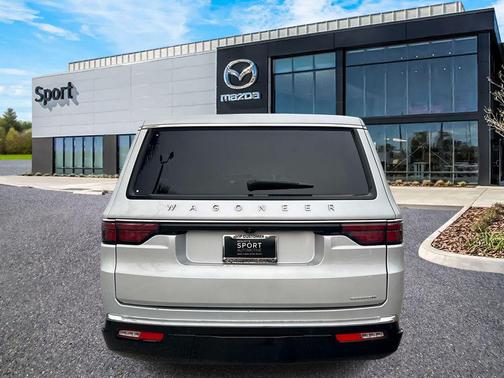 Silver Zynith 2024 Jeep Wagoneer L Series II