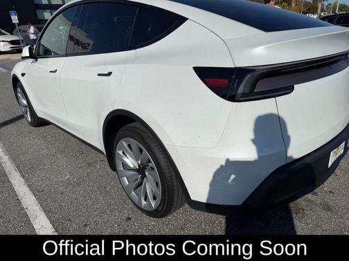 2026 Tesla Model Y Premium Rear-Wheel Drive