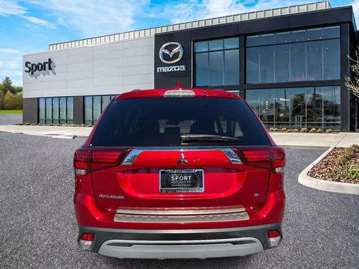 2020 Mitsubishi Outlander SE