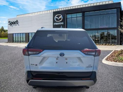 2023 Toyota RAV4 Hybrid SE