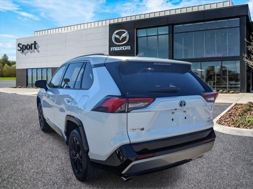 2023 Toyota RAV4 Hybrid SE