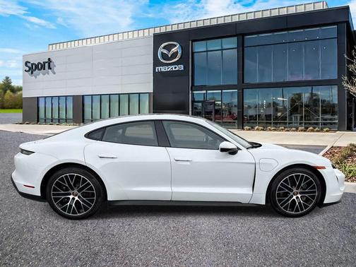 Carrara White Metallic 2023 Porsche Taycan Base