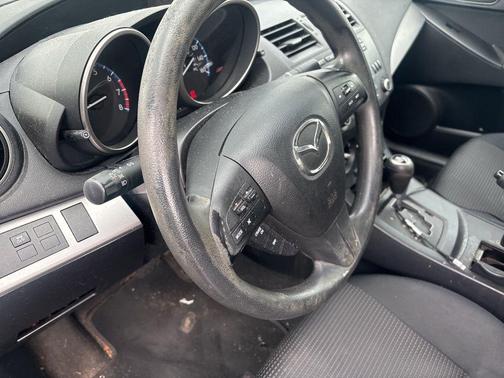 Black Mica 2013 Mazda Mazda3 i Sport