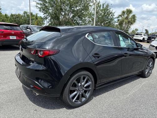 2025 Mazda Mazda3 FWD w/Preferred Package