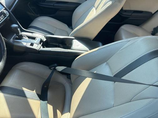 White Orchid Pearl 2017 Honda Civic EX-L