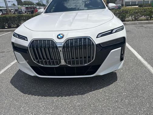 2023 BMW 760 i xDrive