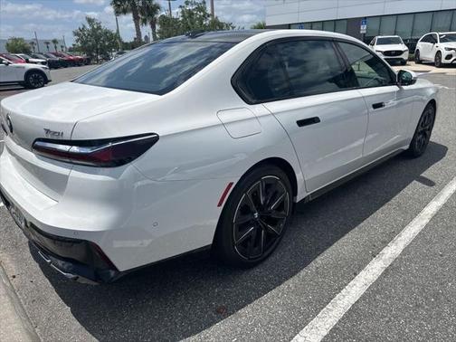 2023 BMW 760 i xDrive