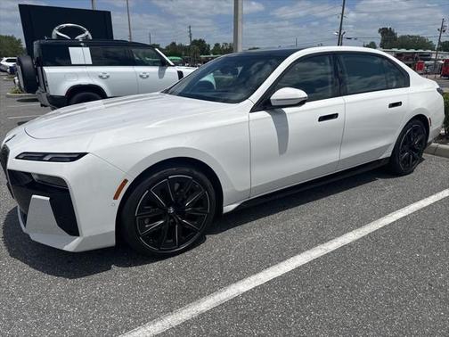 2023 BMW 760 i xDrive