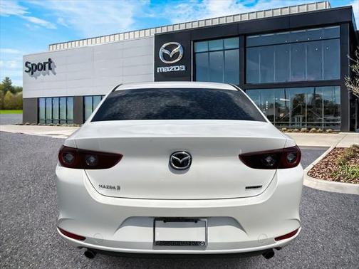 2022 Mazda Mazda3 FWD w/Preferred Package