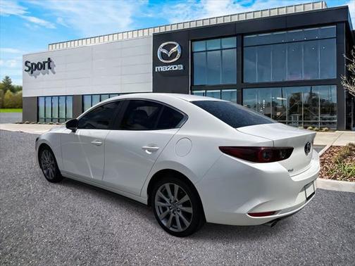 2022 Mazda Mazda3 FWD w/Preferred Package