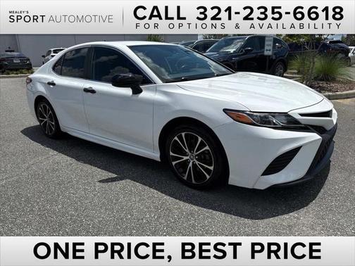 2020 Toyota Camry SE