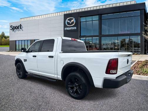 Bright White Clearcoat 2022 RAM 1500 Classic Warlock Crew Cab 4x4 5'7' Box