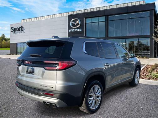 2024 GMC Acadia FWD Elevation