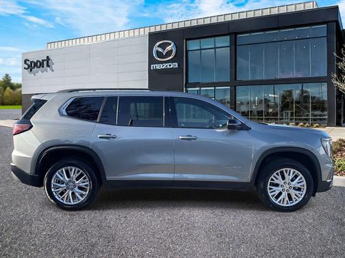 2024 GMC Acadia FWD Elevation