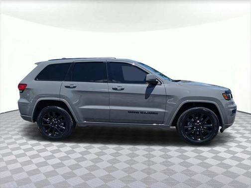2021 Jeep Grand Cherokee Laredo