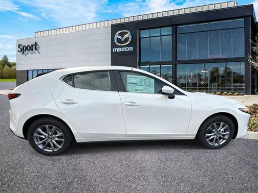 Snowflake White Pearl Mica 2026 Mazda Mazda3 FWD