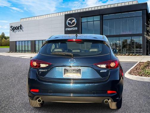 2018 Mazda Mazda3 Touring