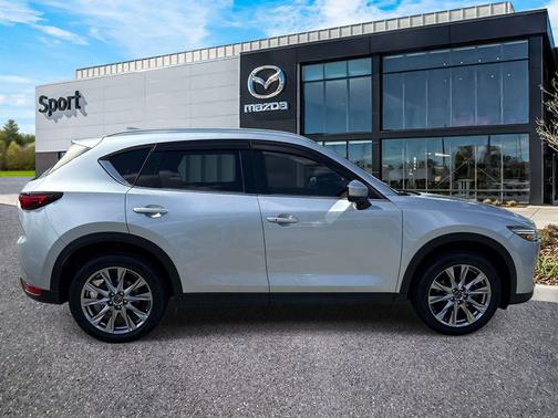 Sonic Silver Metallic 2019 Mazda CX-5 Signature